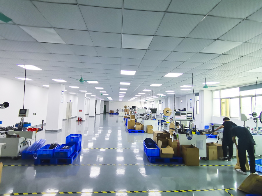 步步精科技重大技术突破，为华为Mate60 Pro提供高效快充体验