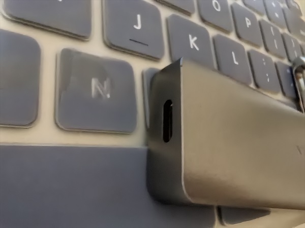 Type-C母头：连接未来的插座新篇章